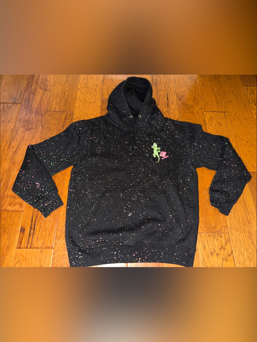 Kids Black Gecko Hawaii Splatter Paint Hoodie with Neon Lizard Graphic
